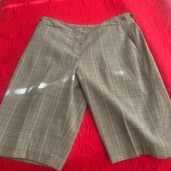 Dress shorts! - Picture 1 of 4